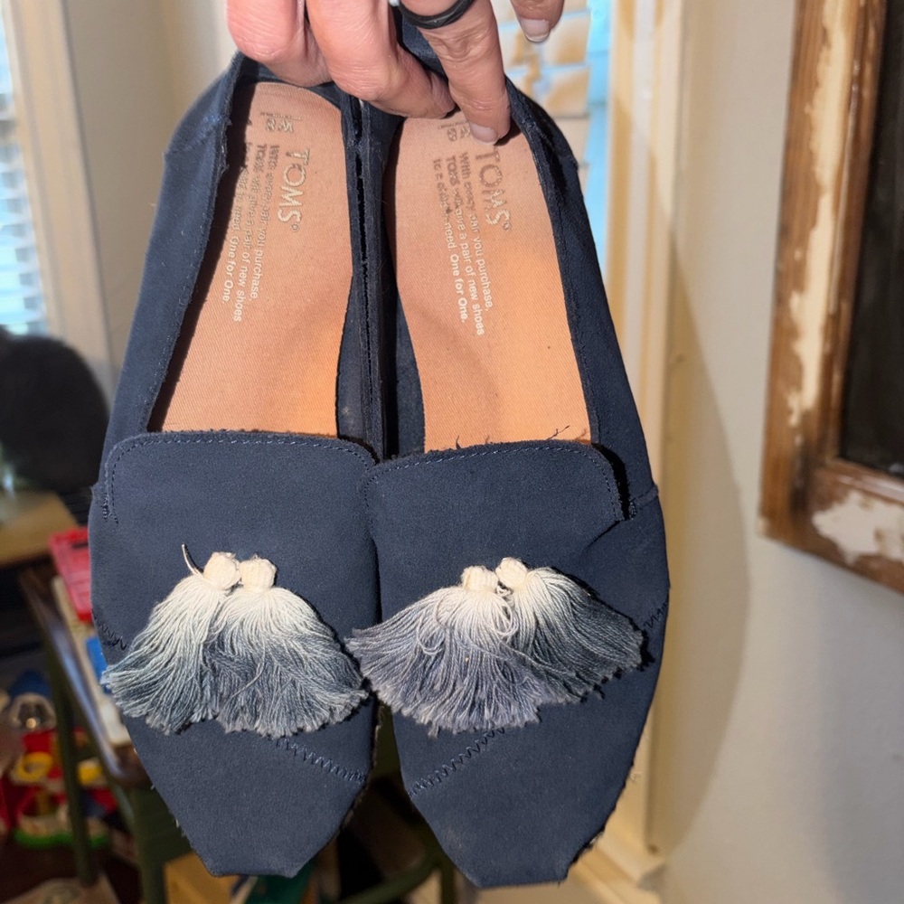 TOMS Women's Deconstructed Suede
Tassel Alpargata slip-on shoes Navy blue - Picture 8 of 8